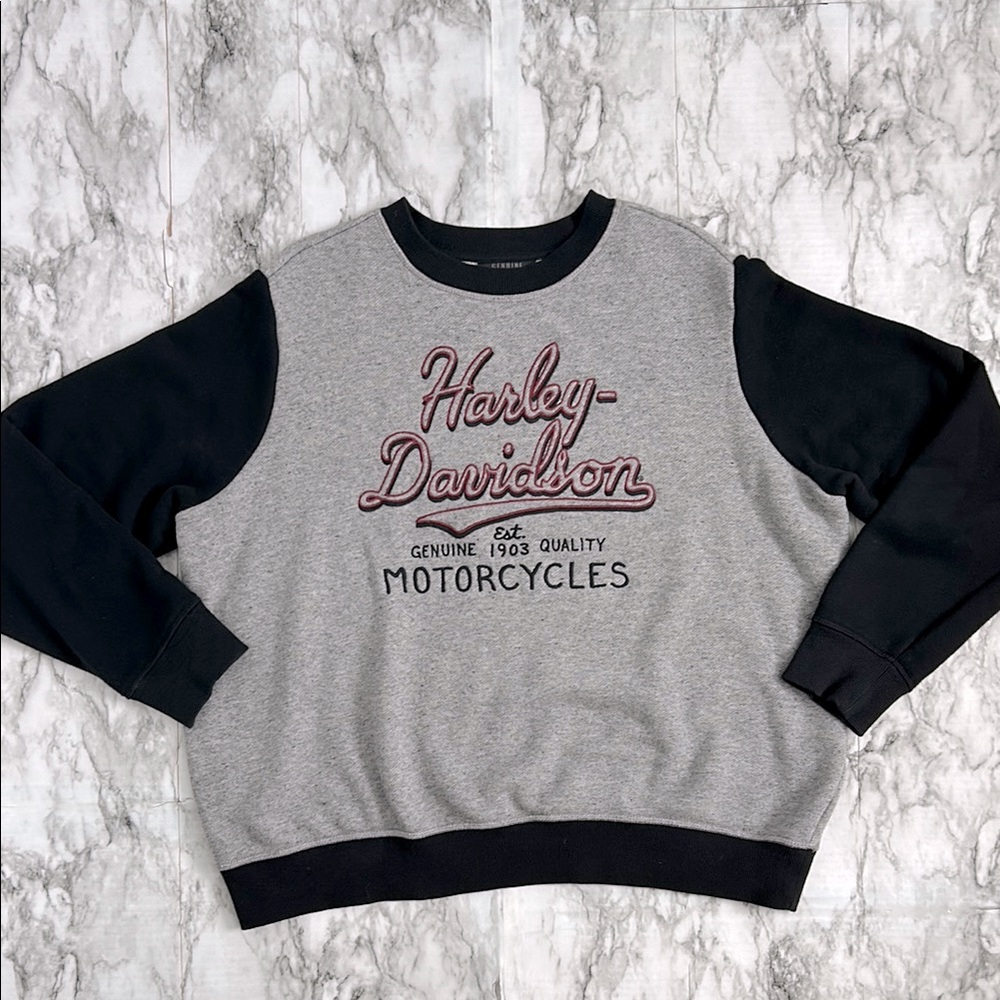 Harley-Davidson | women’s size large crewneck sweatshirt embroidered logo